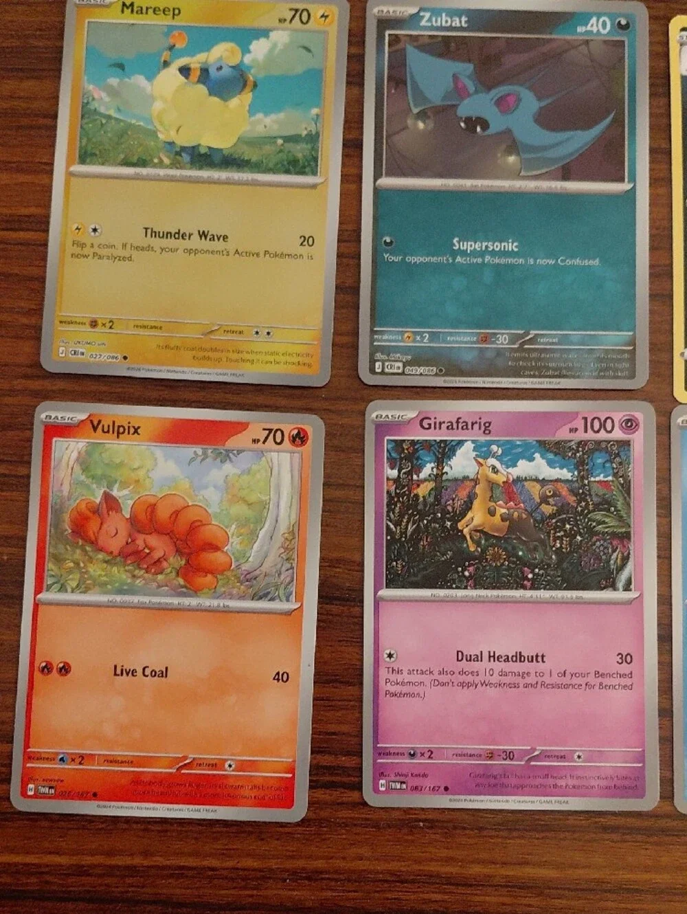 Lot of  Pokémon Trading Cards - Assorted Pokémon!! With Holos